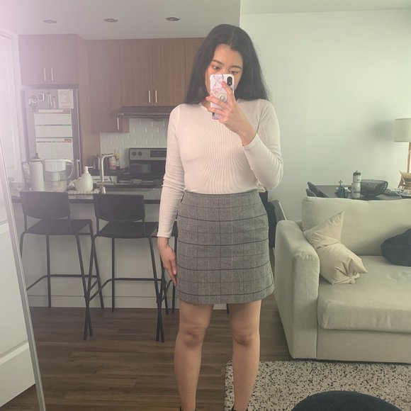 Uniqlo Plaid Mini Skirt - Picture 1 of 3